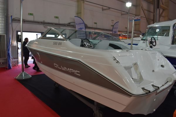 olympic boats 5,80 bowrider fiber tekne